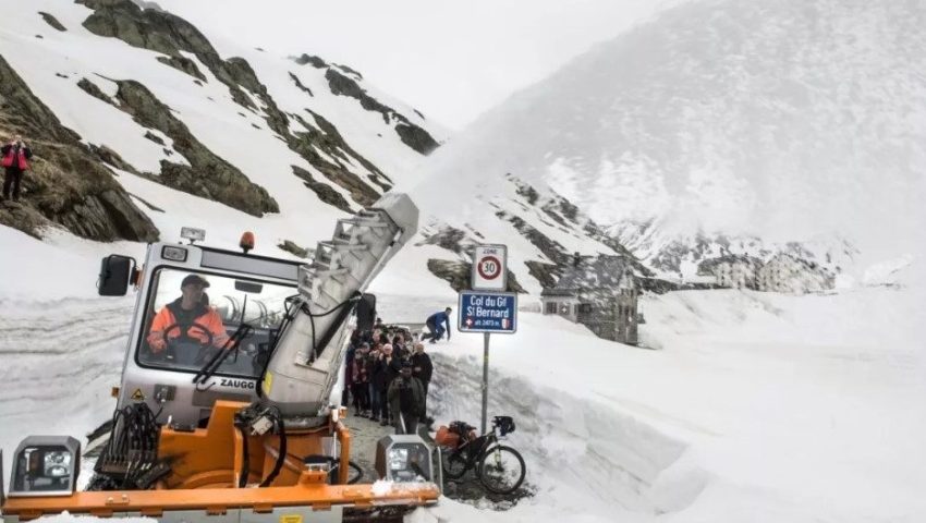 Regen en nieuwe sneeuw in de Alpen en in Italië